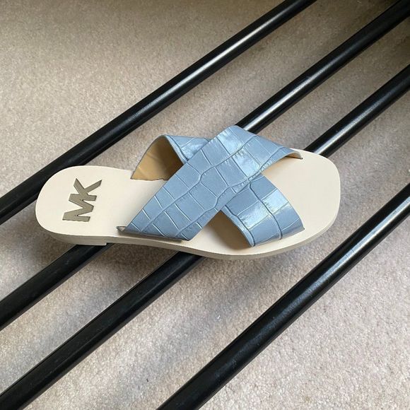 MICHAEL KORS Women Glenda Leather Slide Sandals - NEW NWOB - Picture 6 of 8